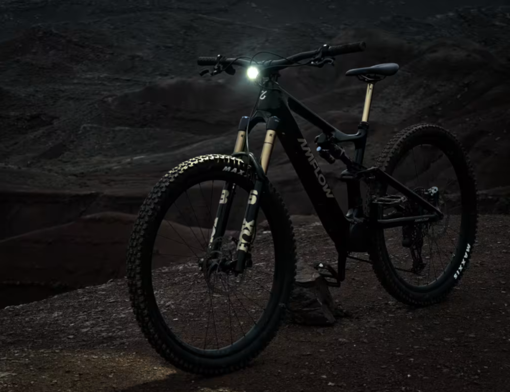 DJI/Avinox DJI Avinox Frontlicht